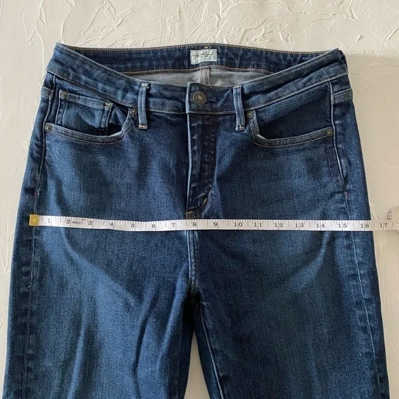 SILVER Fleet Kick Crop Jeans - Picture 14 of 14